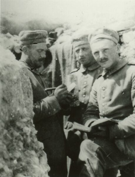 Datei:N04.01 Hiller 01.jpg
